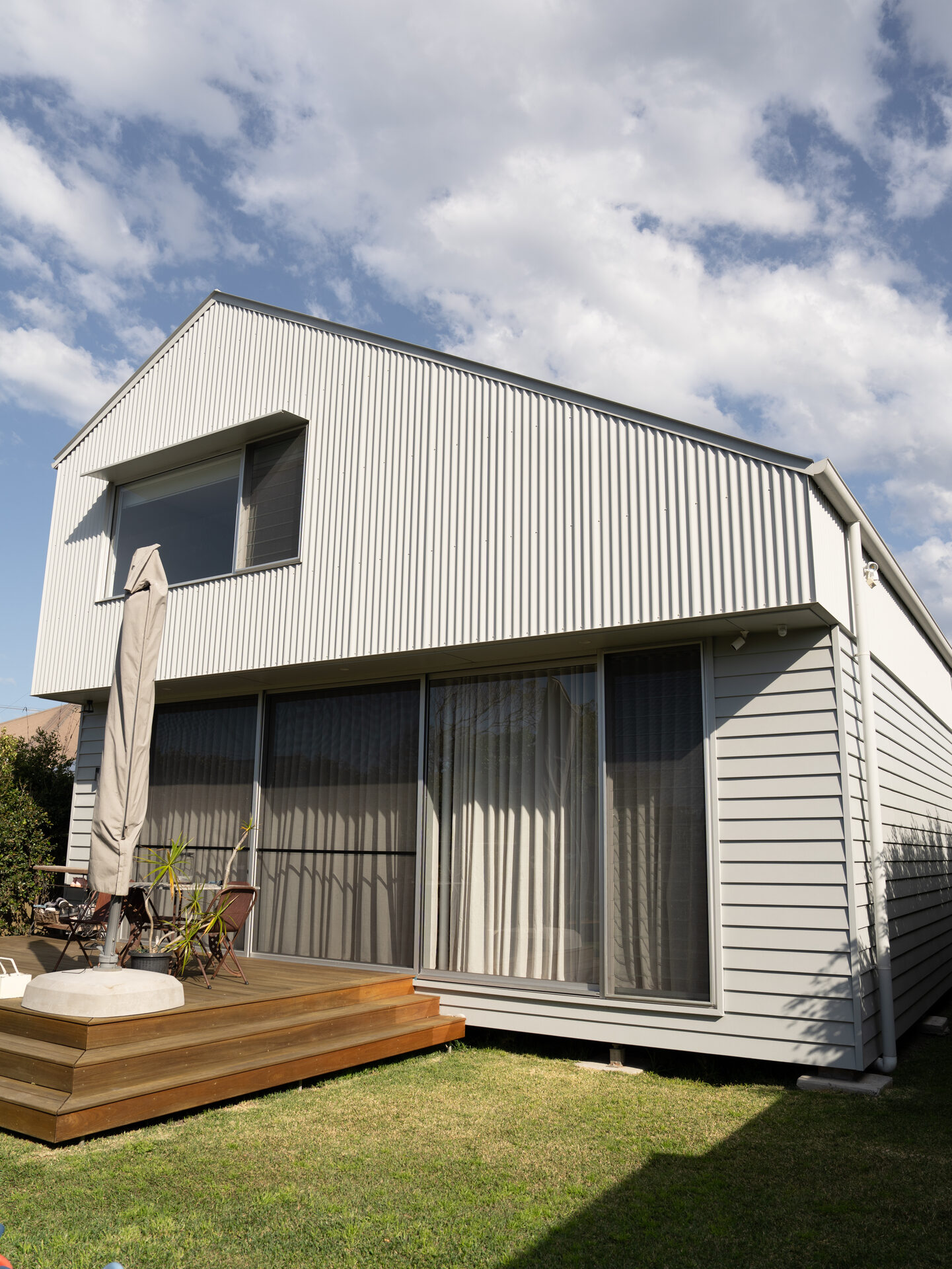 Rooftop solar work in Mayfield, Newcastle