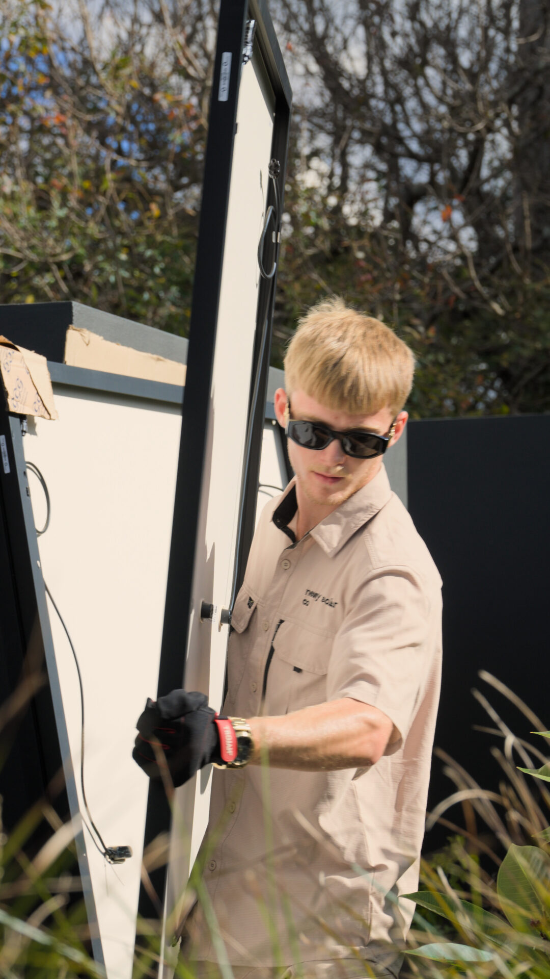 Newy Solar Co installer on a New Lambton job